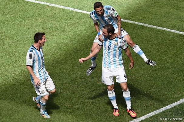 阿根廷vs乌拉圭预选赛
